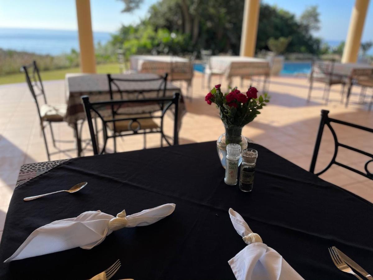 Albatross Guesthouse Southbroom Bagian luar foto
