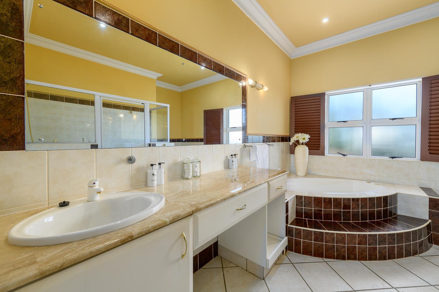 Albatross Guesthouse Southbroom Bagian luar foto